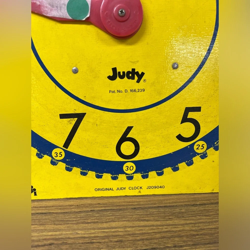 vintage original Judy clock j209040